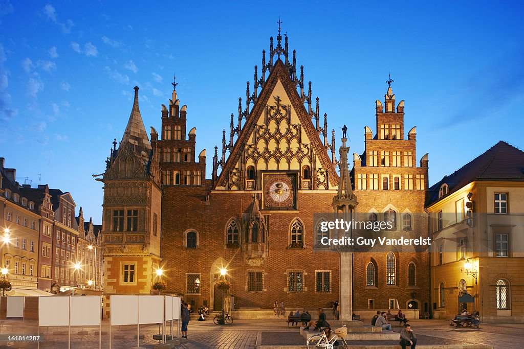 Town Hall in the old town of Wroclaw at dusk