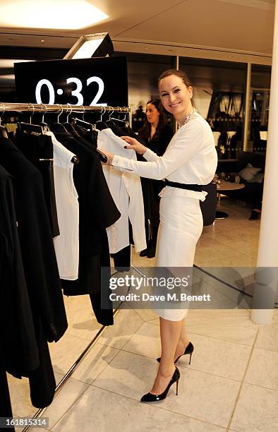 Paula Reed Photos and Premium High Res Pictures - Getty Images