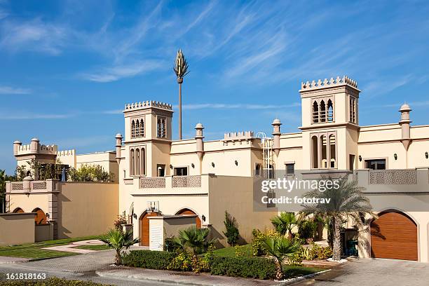 Dubai Traditional Modern House Fotografías e imágenes de stock - Getty ...