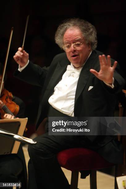 James Levine leading the Boston Symphony Orchestra in Berlioz's "Romeo and Juliet" at Carnegie Hall on Monday night, December 3, 2007.