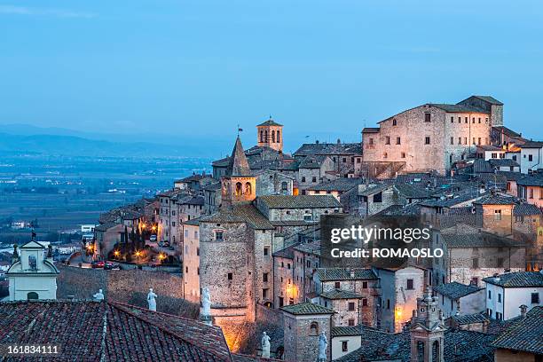 anghiari cityscape at dusk, tuscany italy - anghiari bildbanksfoton och bilder