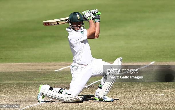 De Villiers of South Africa drives a delivery to the boundary during day 4 of the 2nd Sunfoil Test match between South Africa and Pakistan at Sahara...
