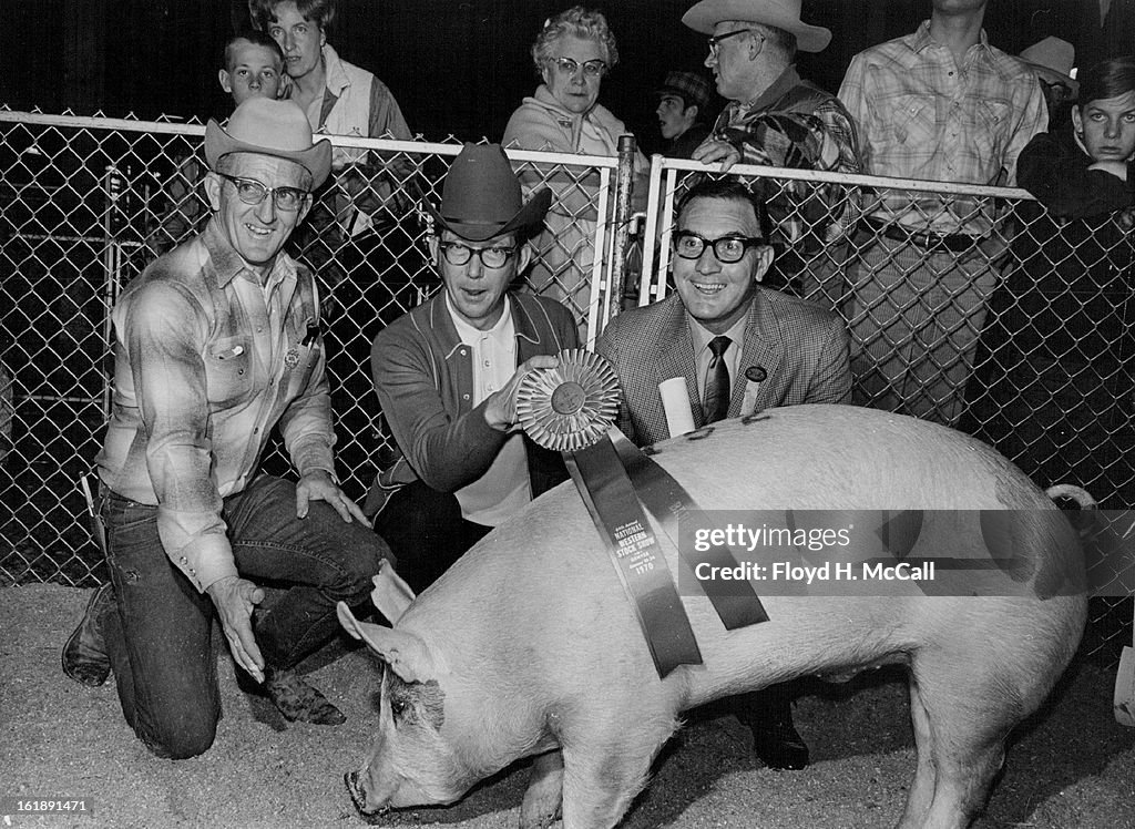 JAN 21 1970, JAN 22 1970; Cudahy Co. Paid $206 A Hundredweight for this Grand Champion Barrow; Shown