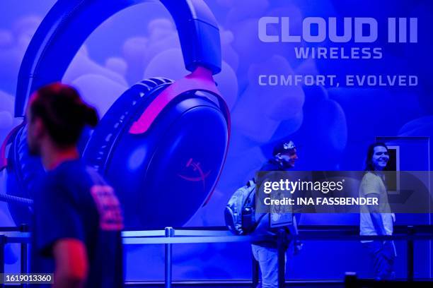 Hyperx Rack Fair Hyperx Photos and Premium High Res Pictures - Getty Images