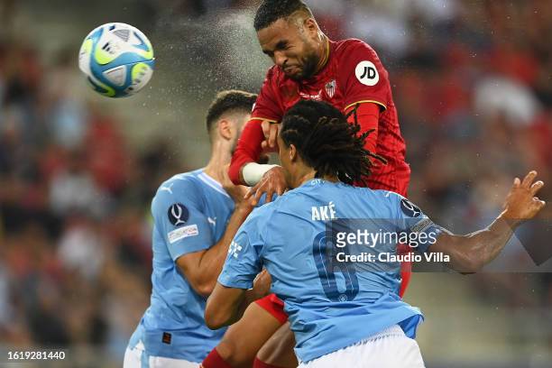 Yousseff En-Nesyri of Sevilla scores the team's first goal during the UEFA Super Cup 2023 match between Manchester City FC and Sevilla FC at...