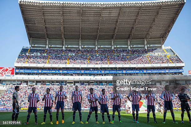 Players of Chivas pose for a team photo prior to a match between Puebla and Chivas as part of the Clausura 2013 at Cuauhtemoc Stadium on February 17,...