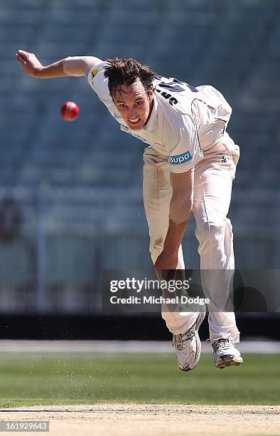 Will Sheridan of the Bushrangers bowls during day one of the Sheffield Shield match between the Victorian Bushrangers and the Queensland Bulls at...