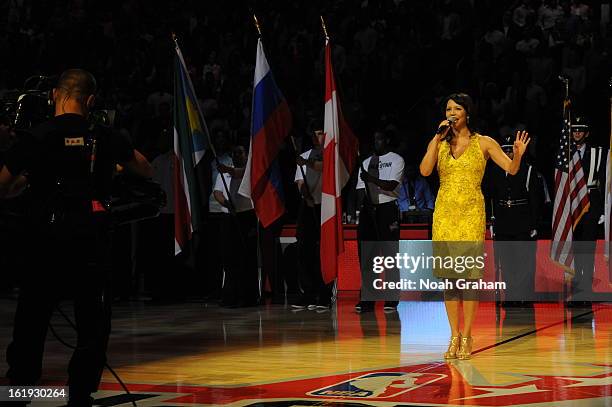 Reuben Singer 102 Gloria Reuben Singer Stock Photos, High-Res Pictures, and Images ...