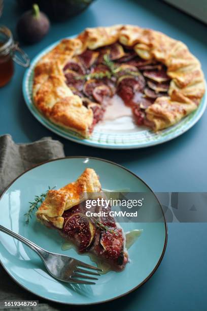 fig galette with mascarpone - fig stock pictures, royalty-free photos & images