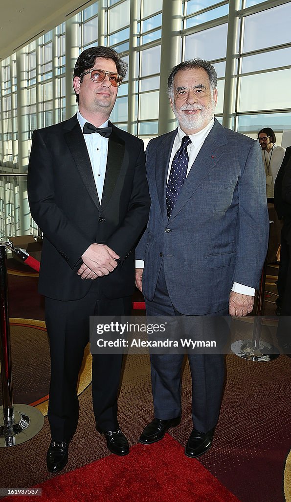 2013 Writers Guild Awards - Arrivals