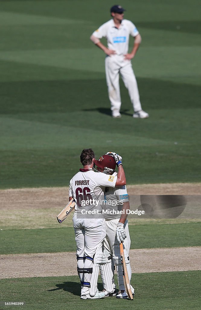 Sheffield Shield - Bushrangers v Bulls: Day 1