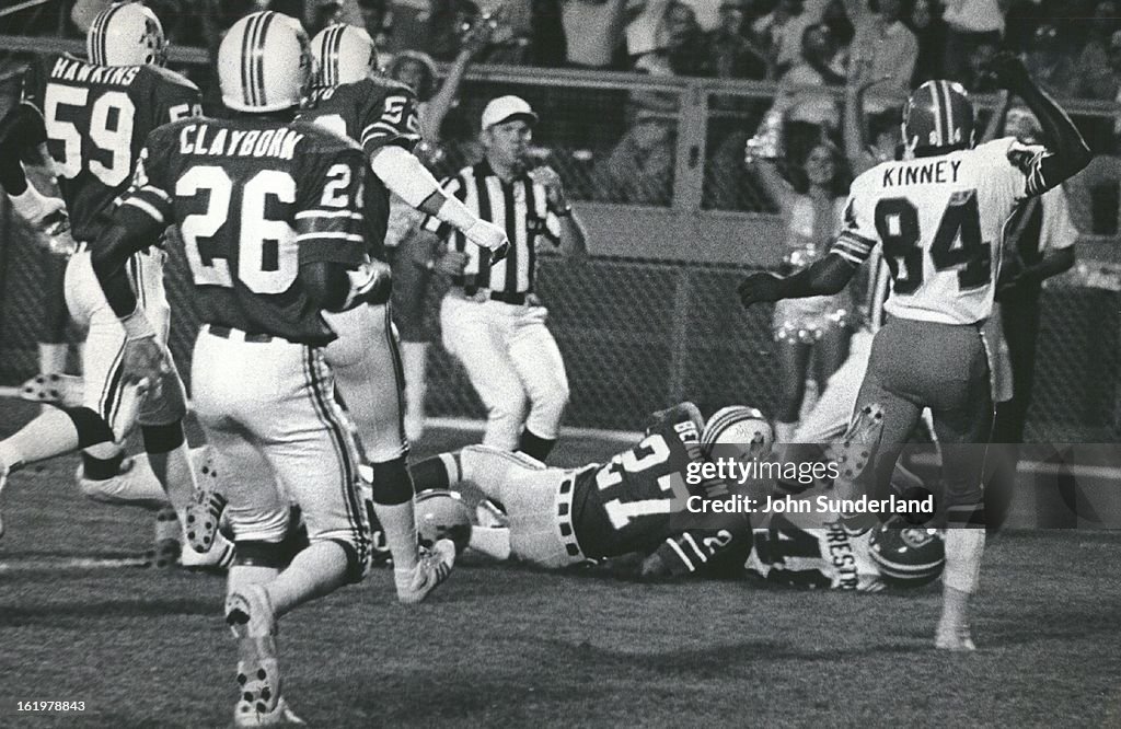 AUG 24 1979, AUG 25 1979; Broncos' Vince Kinney (84) Does A Dance Step For Denver's First Touchdown;