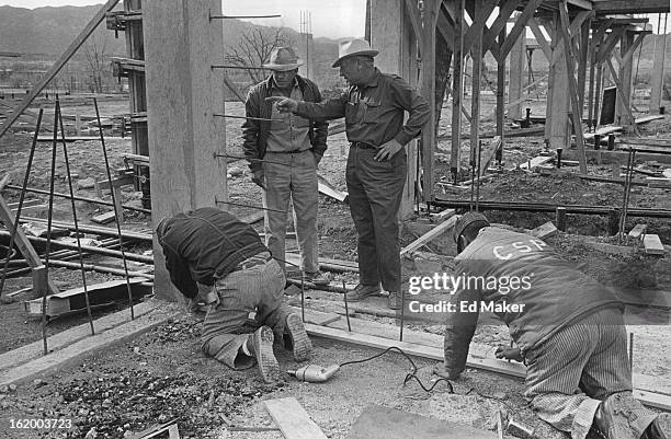 Kenneth Ritchey 77 Ed Foreman Photos & High Res Pictures - Getty Images