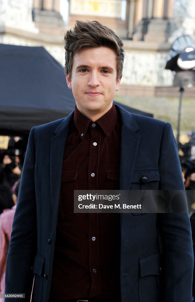 Burberry Prorsum Autumn Winter 2013 Womenswear Show - Arrivals