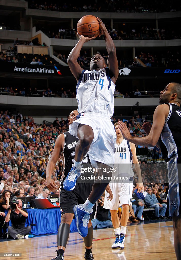 San Antonio Spurs v Dallas Mavericks