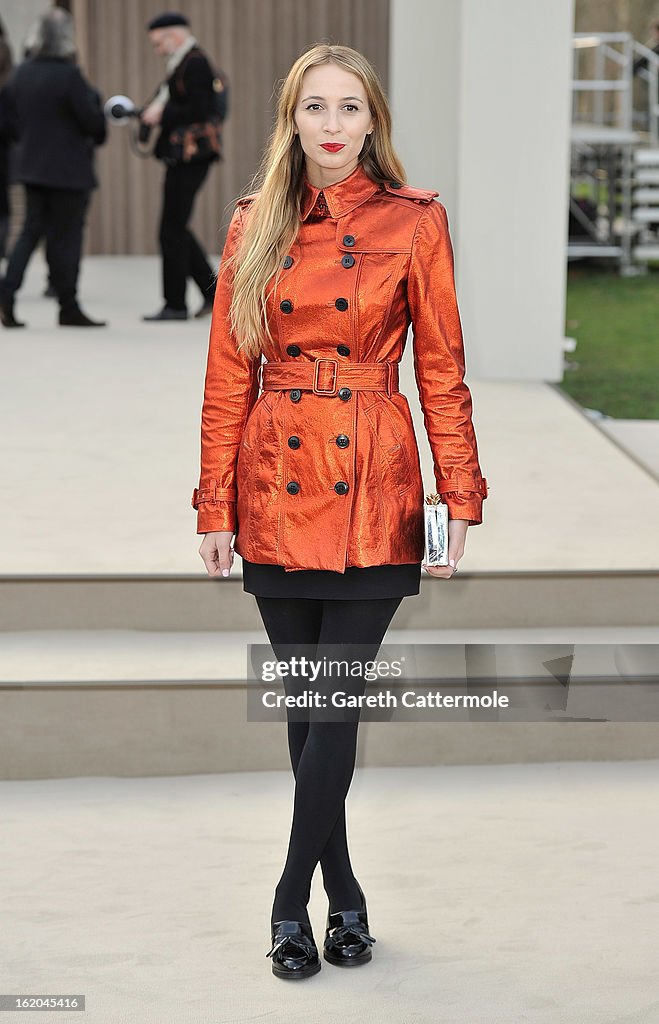 Burberry Prorsum Autumn Winter 2013 Womenswear Show - Arrivals