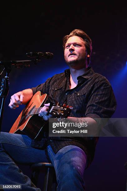 Country musician Blake Shelton performs during the NASH FM 94.7 "Nash Bash" at Roseland Ballroom on February 18, 2013 in New York City.