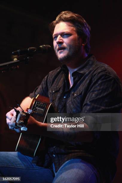 Country musician Blake Shelton performs during the NASH FM 94.7 "Nash Bash" at Roseland Ballroom on February 18, 2013 in New York City.