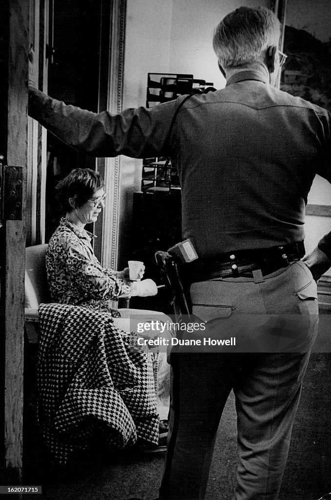 JAN 8 1981, JAN 9 1982; Diane Allen with State Trooper Harold Lyda.;