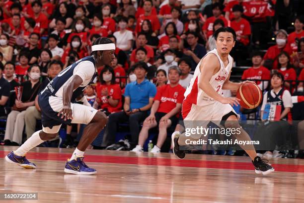 Yuki Togashi of Japan drives to the basket during the international basketball game between Japan and France at Ariake Arena on August 17, 2023 in...