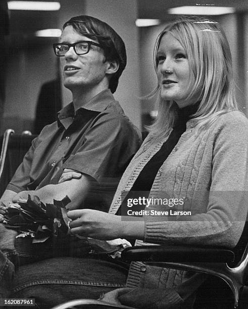 Joy Rigg 135 Louis Riggs Stock Photos, High-Res Pictures, and Images - Getty Images