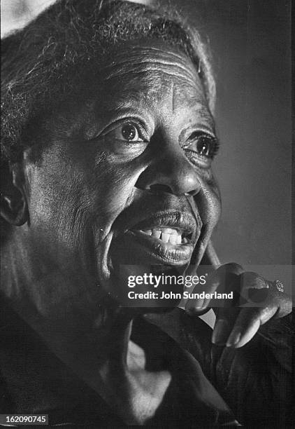 Alice Reeves Unit 42 Alice Reeves Photos & High Res Pictures - Getty Images