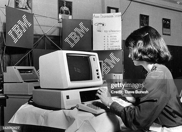 Ibm Reputation 83 Shelly Dave Photos & High Res Pictures - Getty Images
