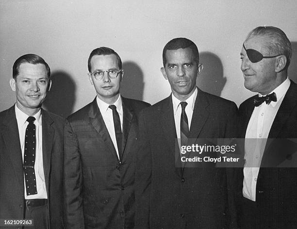Warren Riggins 30 Warren Wiggins Stock Photos, High-Res Pictures, and Images - Getty ...
