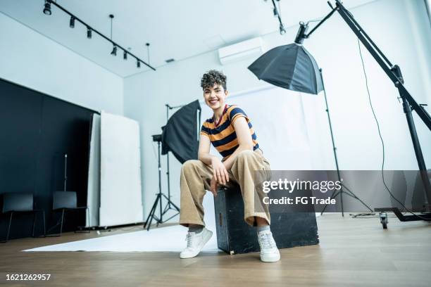 portrait of a young model woman at studio - actress rehearsing stock pictures, royalty-free photos & images