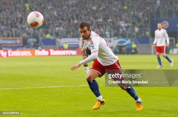 Rafael van der Vaart of Hamburg runs with the ball during the Bundesliga match between Hamburger SV and VfL Borussia Moenchengladbach at Imtech Arena...