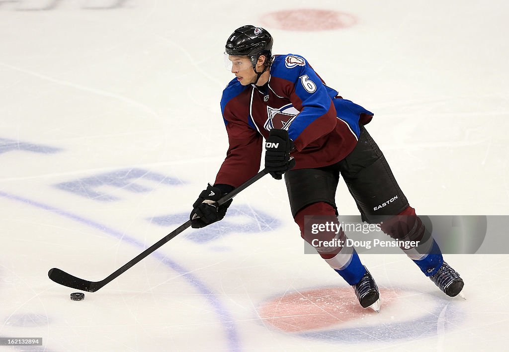 Phoenix Coyotes v Colorado Avalanche