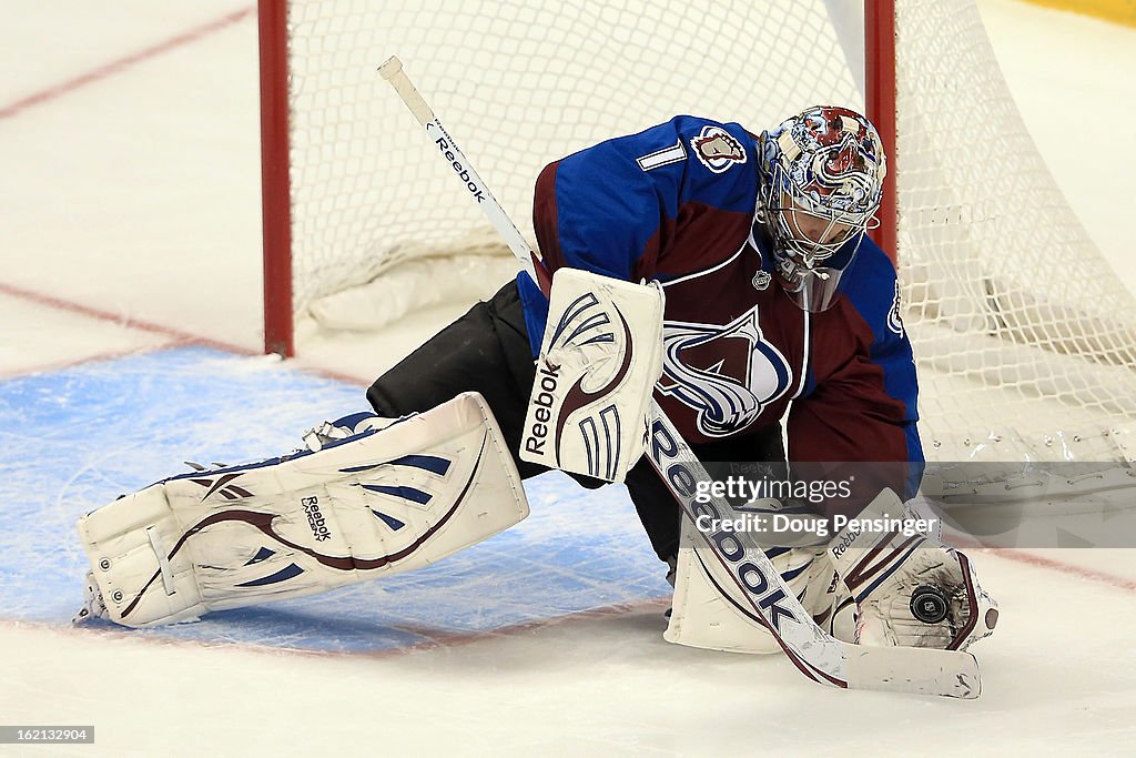 Phoenix Coyotes v Colorado Avalanche