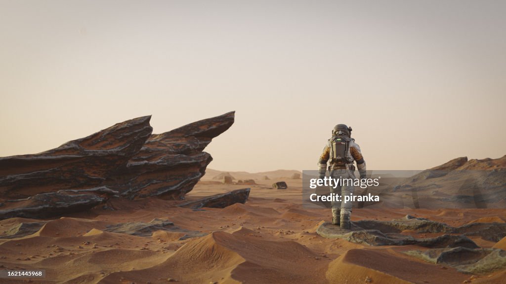 Astronauta su un altro mondo