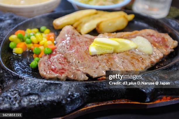 delicious okinawa style beef steak, highway restaurant, naha city, okinawa - 那覇市 個照片及圖片檔