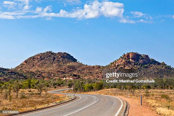 great norther highway wa - halls creek australia stock pictures, royalty-free photos & images