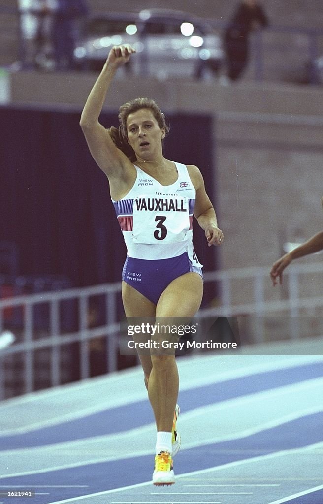 Sally Gunnell Of Great Britain Crosses The Finishing Line To Win The sally-gunnell-of-great-britain-crosses-the-finishing-line-to-win-the