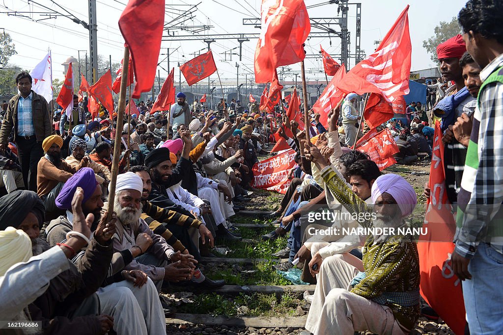 INDIA-ECONOMY-POLITICS-STRIKE