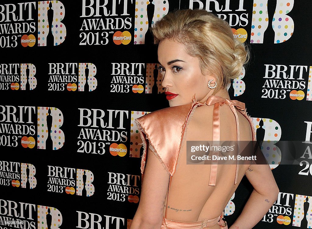 Brit Awards 2013 - Inside Arrivals