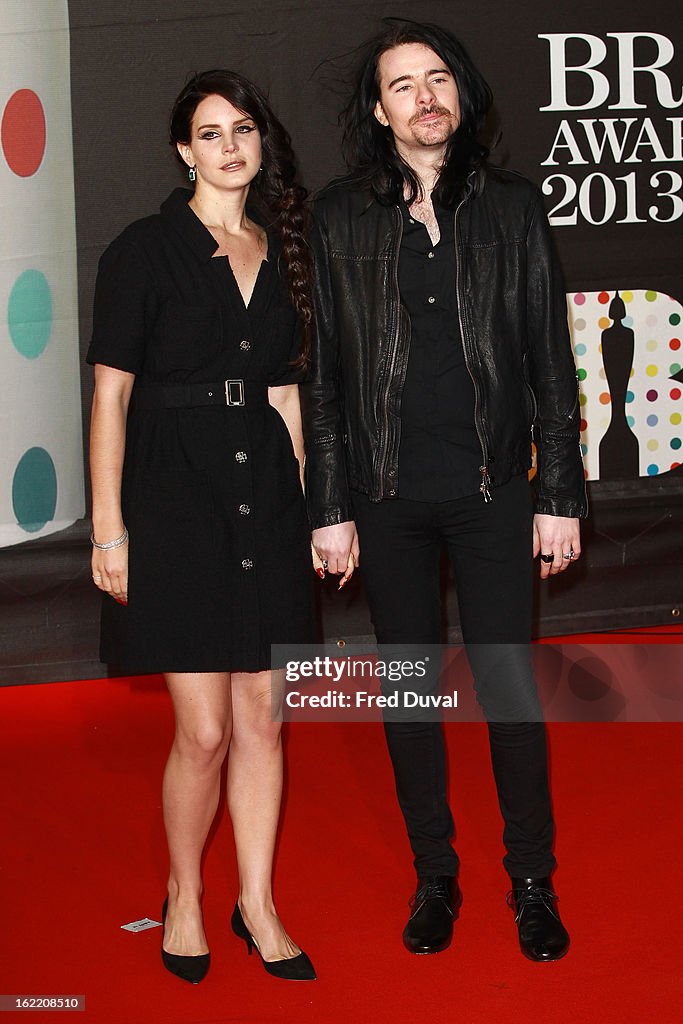 Brit Awards 2013 - Red Carpet Arrivals