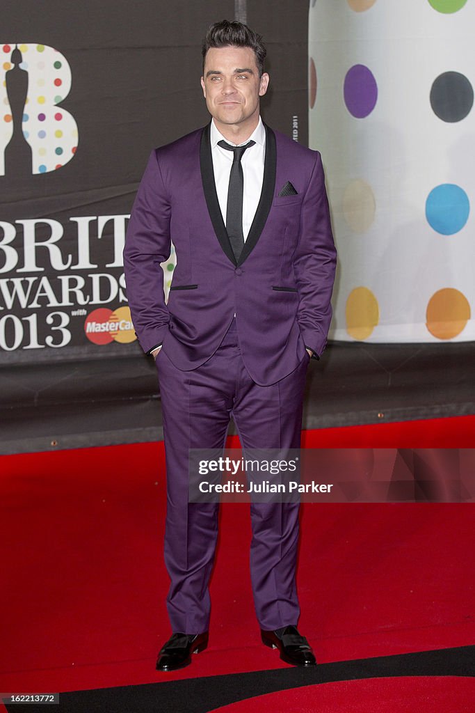 Brit Awards 2013 - Red Carpet Arrivals