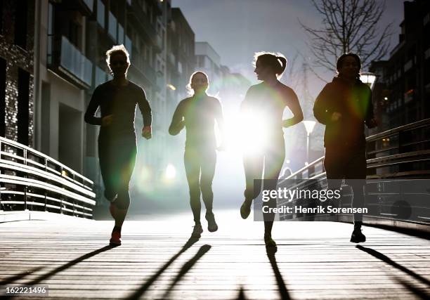 small group of runners - running bildbanksfoton och bilder