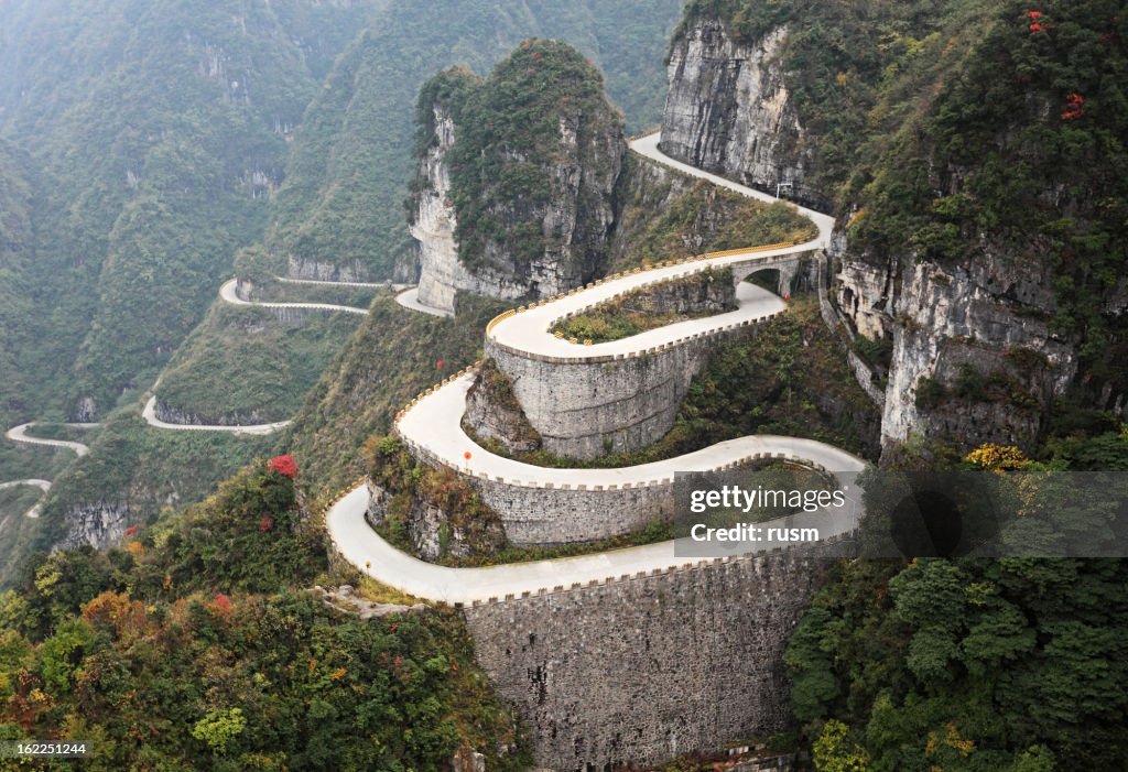 Mountain road ,中国