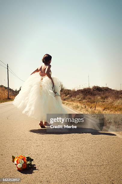 escape - bride running stock pictures, royalty-free photos & images