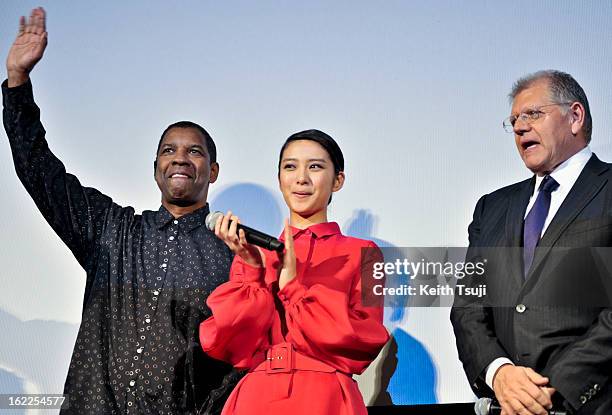 Actor Denzel Washington, Actress Emi Takei and Director Robert Zemeckis attend the 'Flight' Japan Premiere at Marunouchi Piccadilly on February 21,...