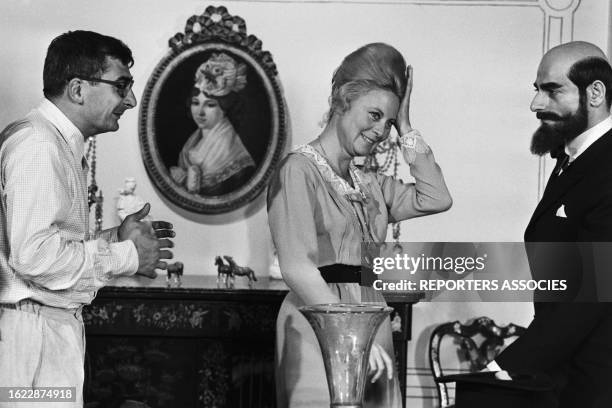 Claude Chabrol, Michèle Morgan et Charles Denner sur le tournage du film 'Landru', le 14 juin 1962, à Paris.