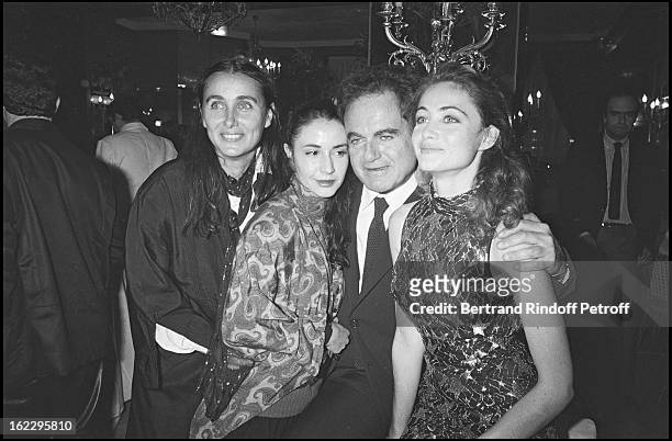 Guy Beart, his wife Genevieve Galea and his daughters Emmanuelle and Eve at Manon des Sources premiere in 1986.