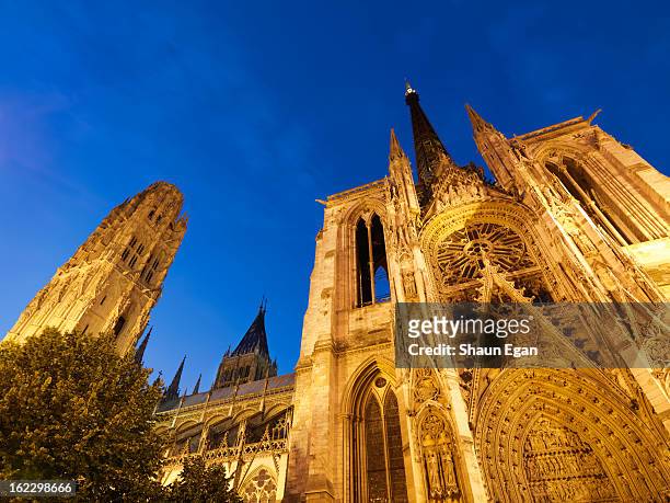 france, normandy, rouen, notre dame cathedral - rouen france stock pictures, royalty-free photos & images
