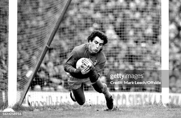 May 1980, London - Football League Division One - Arsenal v Nottingham Forest - Forest goalkeeper Peter Shilton makes a save.