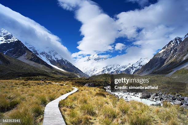 track to mt cook - mt cook stock pictures, royalty-free photos & images