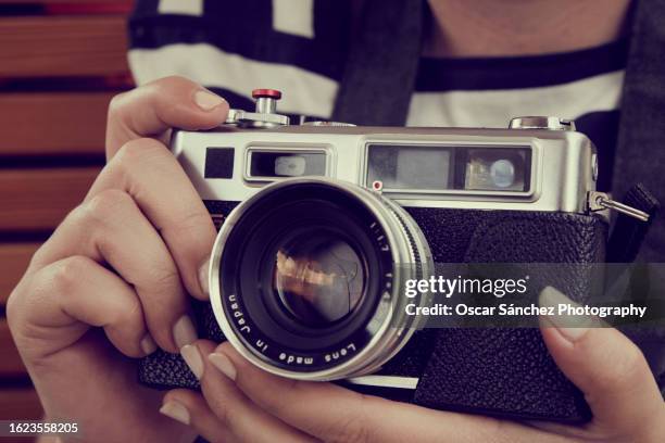 analog photo camera - analog camera stock pictures, royalty-free photos & images